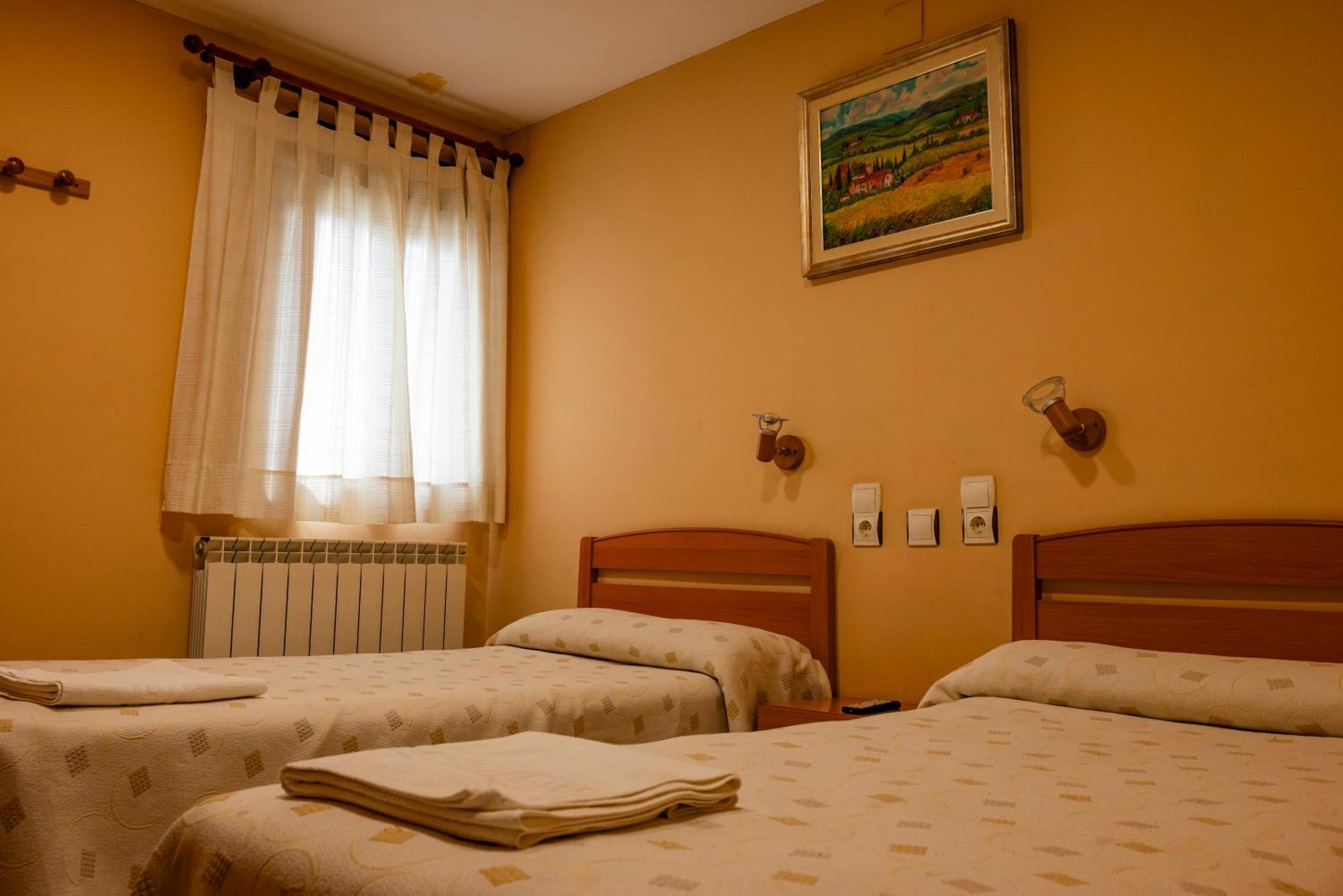 Pension Discoves Pinseque Εξωτερικό φωτογραφία